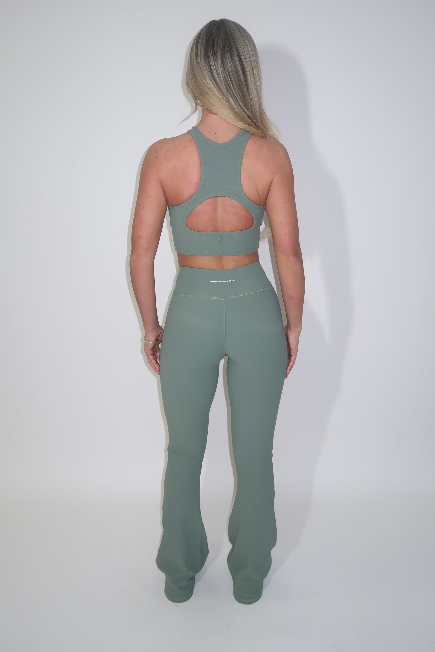 GYM GIRL ERA EXCLUSIVE Sage green sculpt silhouette top