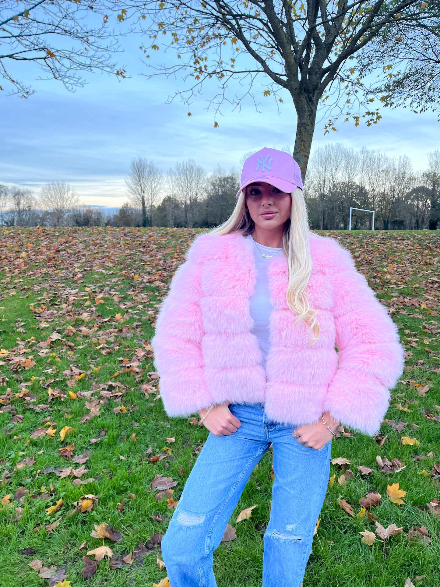 Luxury pink 3/4 sleeve faux fur coat