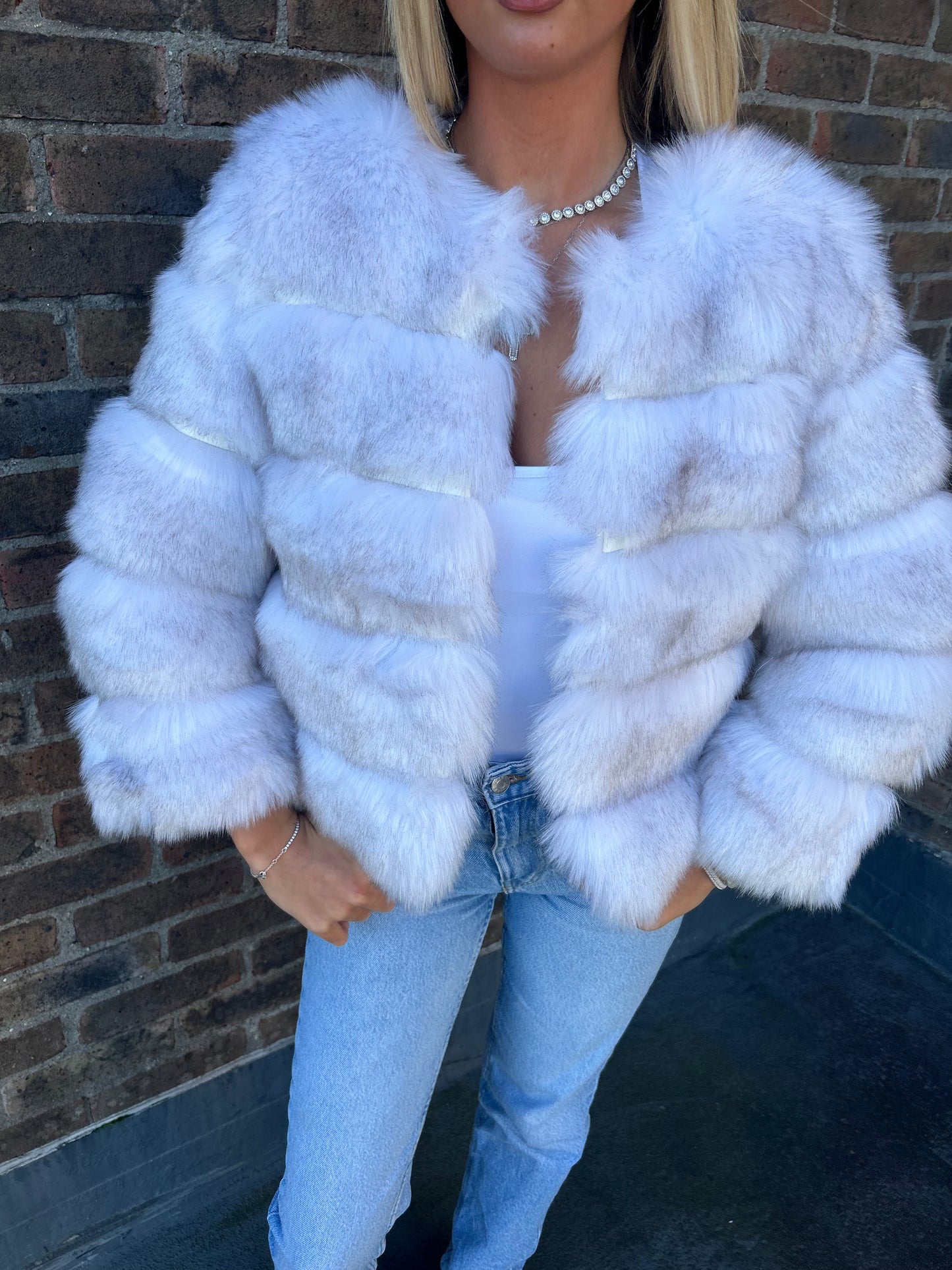 Fox white 3/4 sleeve Faux fur coat