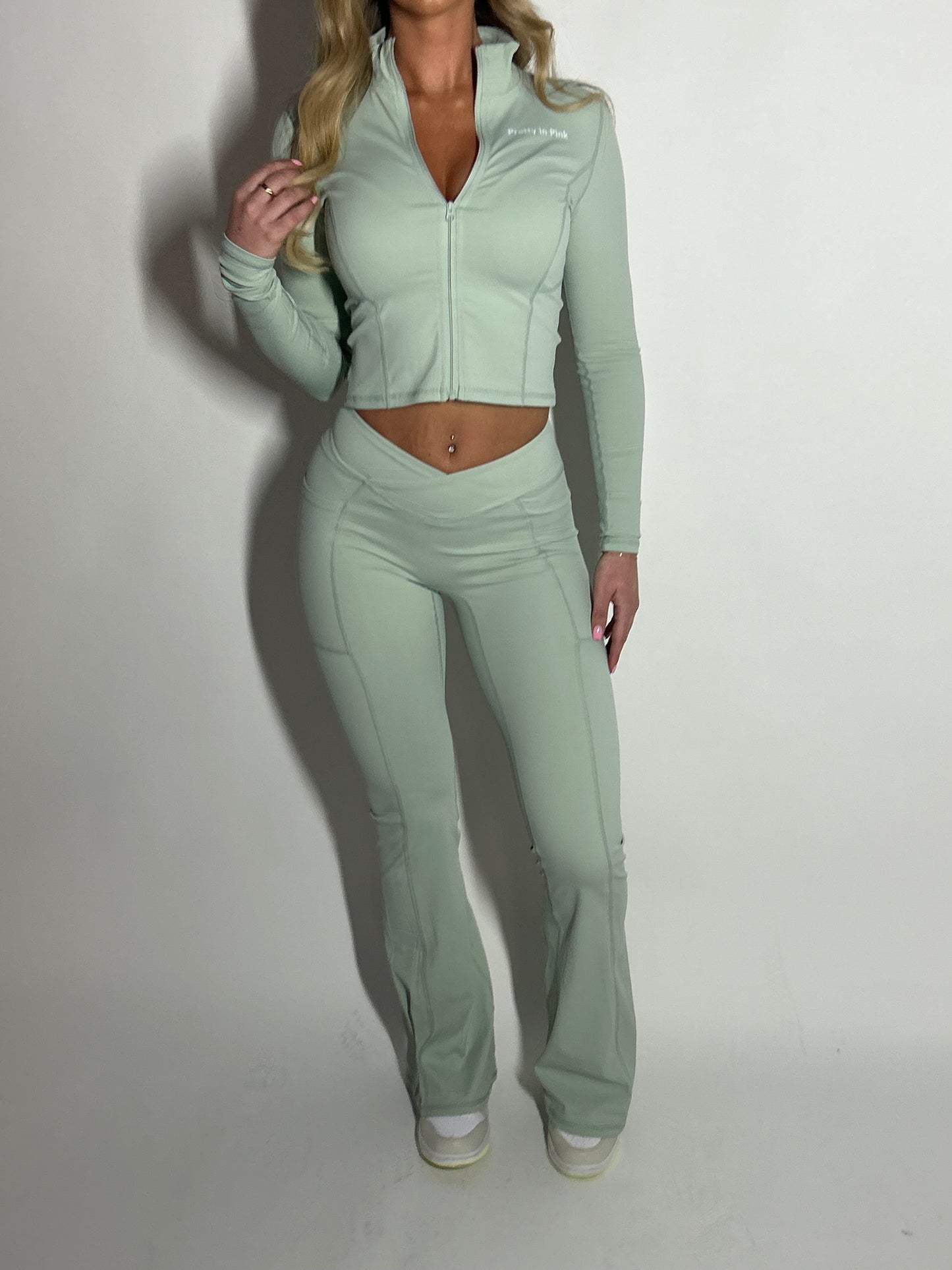 PRE-ORDER GYM GIRL ERA EXCLUSIVE Sage Sculpt V waist flared bottoms