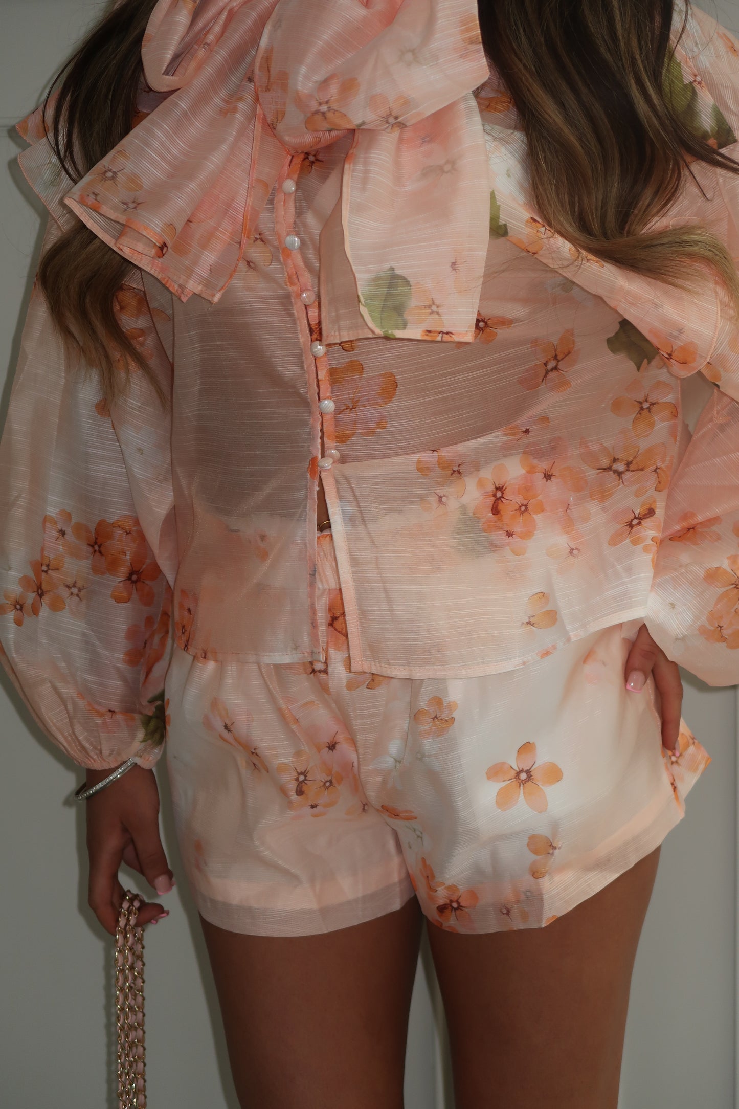 Floral Print Blouse And Shorts Set With Neckerchief