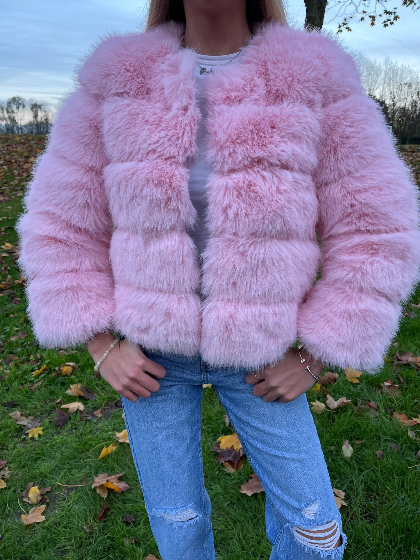Luxury pink 3/4 sleeve faux fur coat