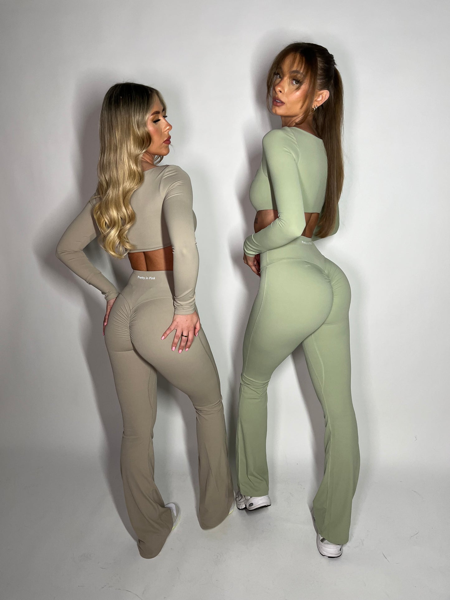 GYM GIRL ERA EXCLUSIVE Olive Sculpt square neck top