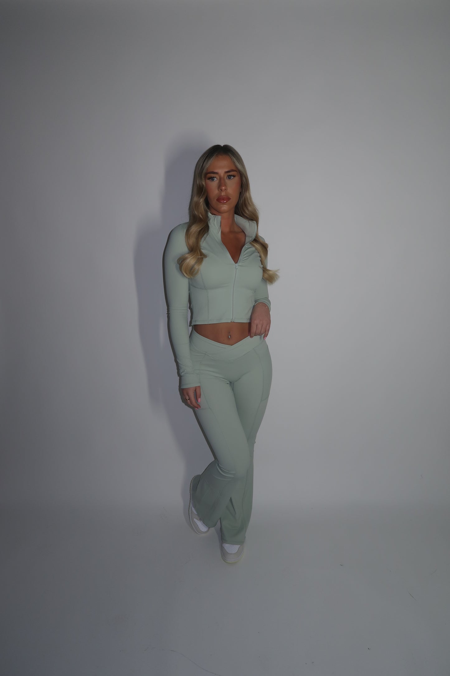 PRE-ORDER GYM GIRL ERA EXCLUSIVE Sage Sculpt V waist flared bottoms