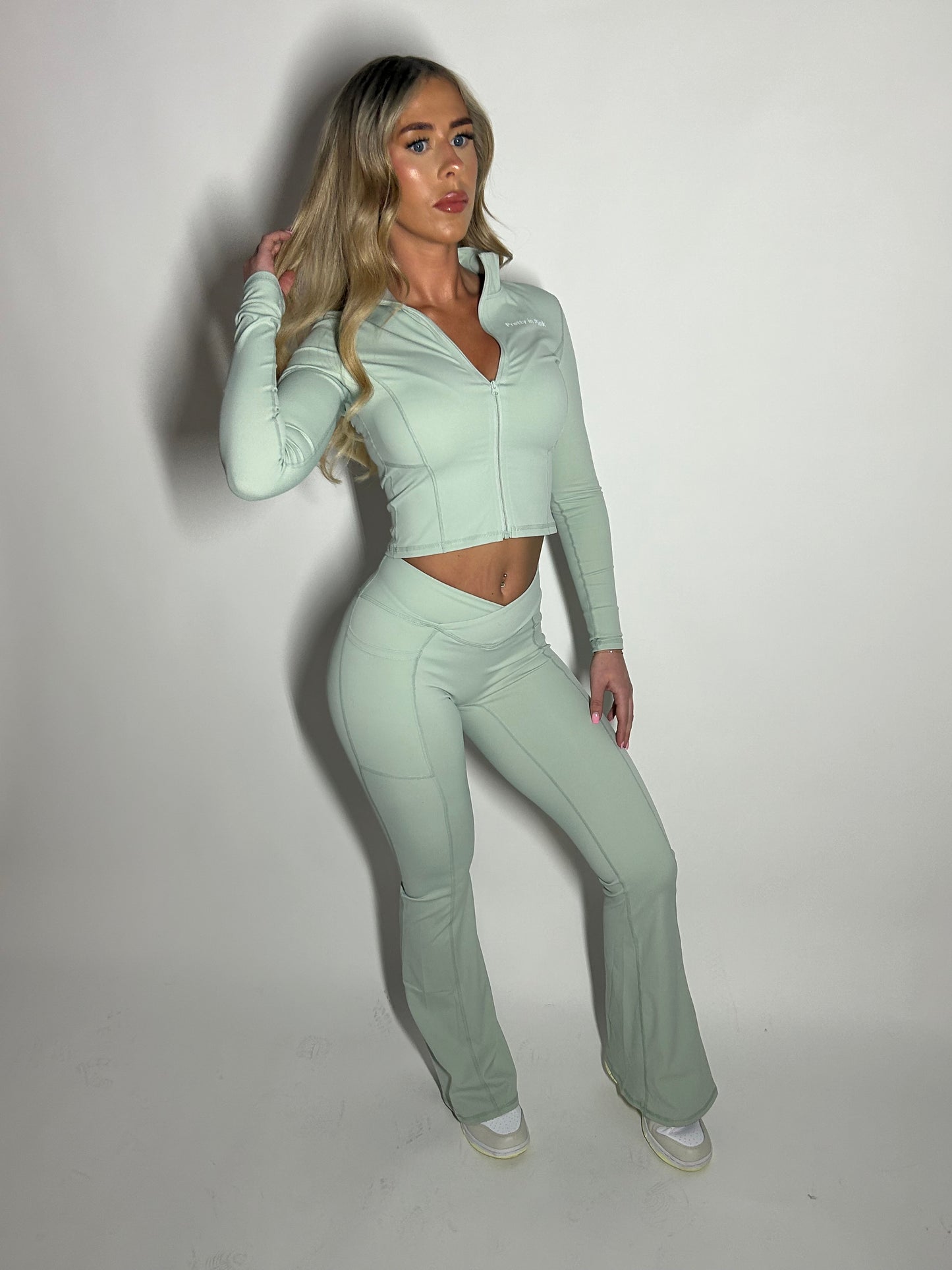 PRE-ORDER GYM GIRL ERA EXCLUSIVE Sage Sculpt V waist flared bottoms