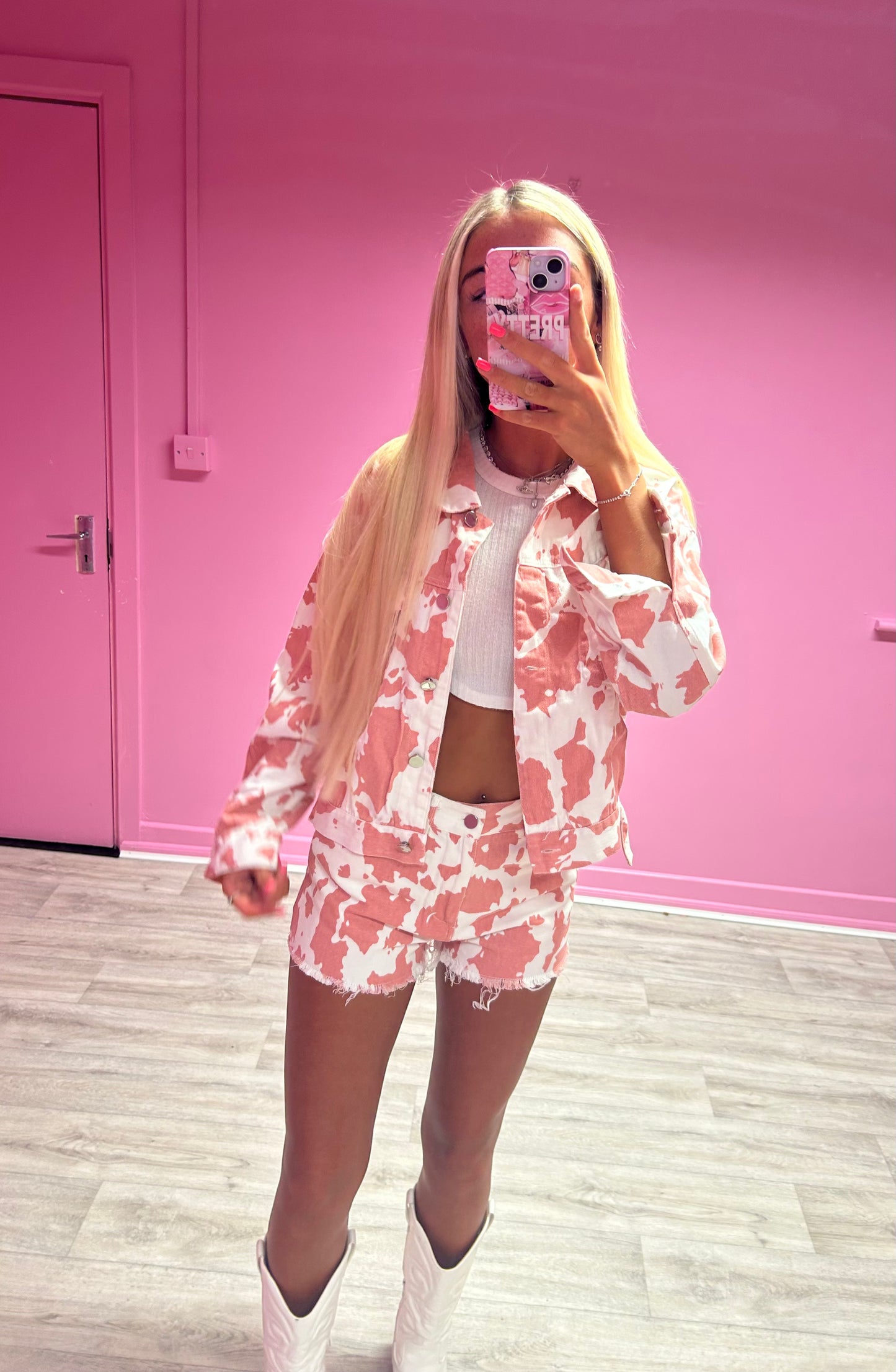 Cow girl jacket and shorts set in peach